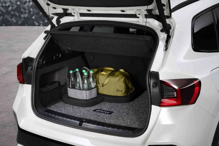 Fitted Reversible Luggage Compartment Car Boot Mat